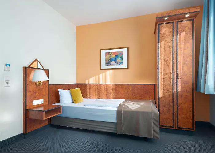 Trip Minerva Frankfurt 3*